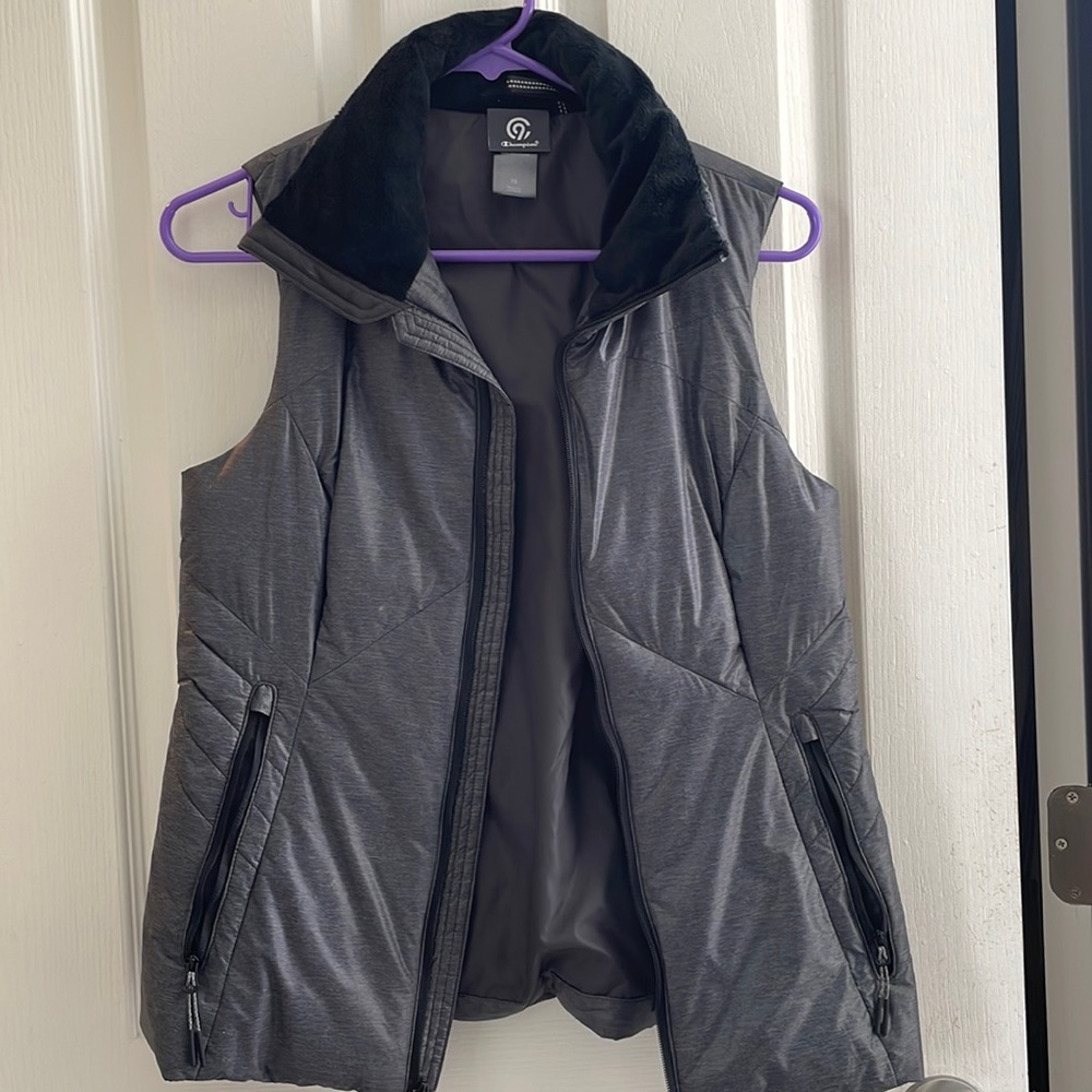 Champion puffy vest